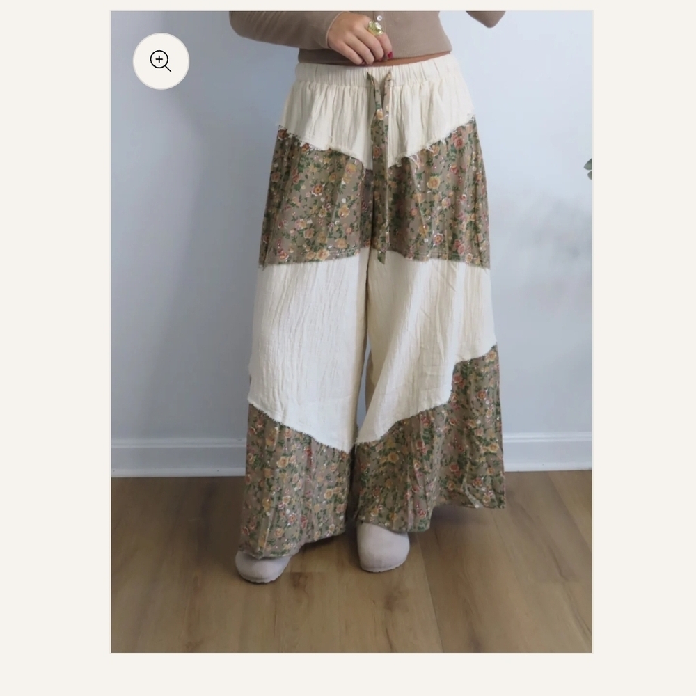 POL Brand New Floral Patchwork Wide-Leg Pants Size Small
